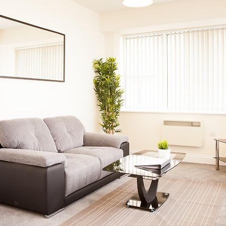 Guild House Apartment Swindon Exterior photo