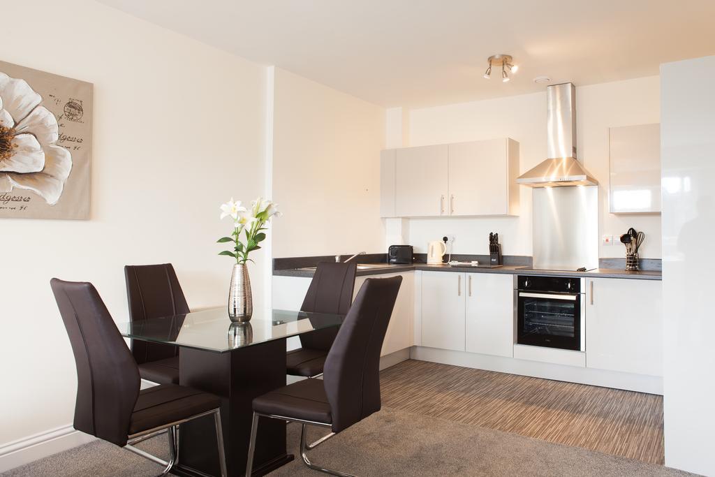 Guild House Apartment Swindon Exterior photo
