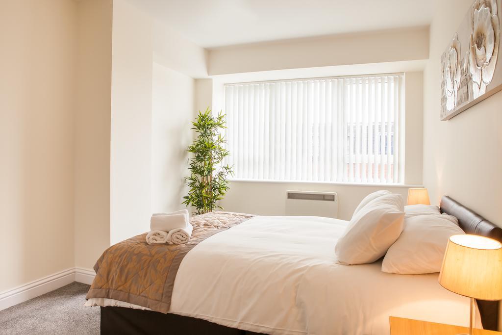 Guild House Apartment Swindon Exterior photo